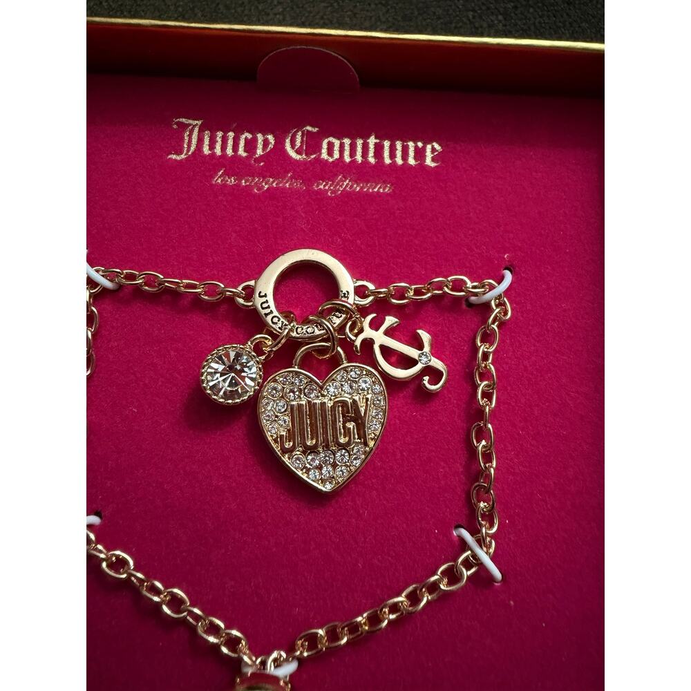 Juicy Couture Gold Tone Charm Bracelet Heart Crystal Logo NIB Gift Box - Picture 2 of 5